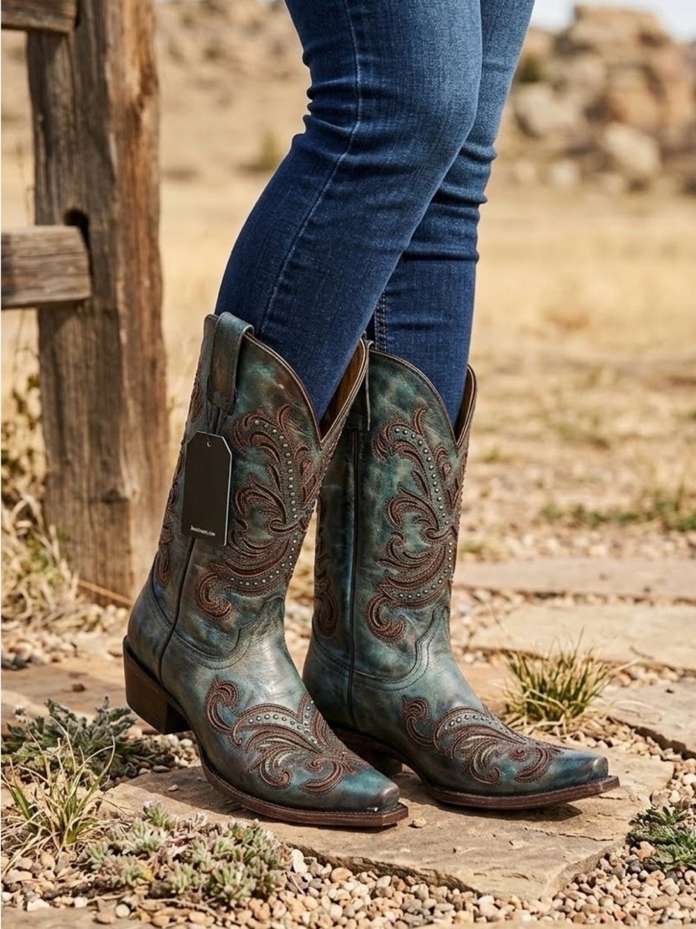 👠NWT SHYANNE Blue and Brown with Glitter Overlay Western Boots Size 8M